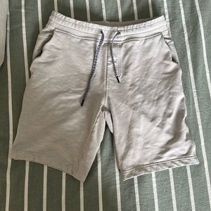 Men’s lulu chill shorts